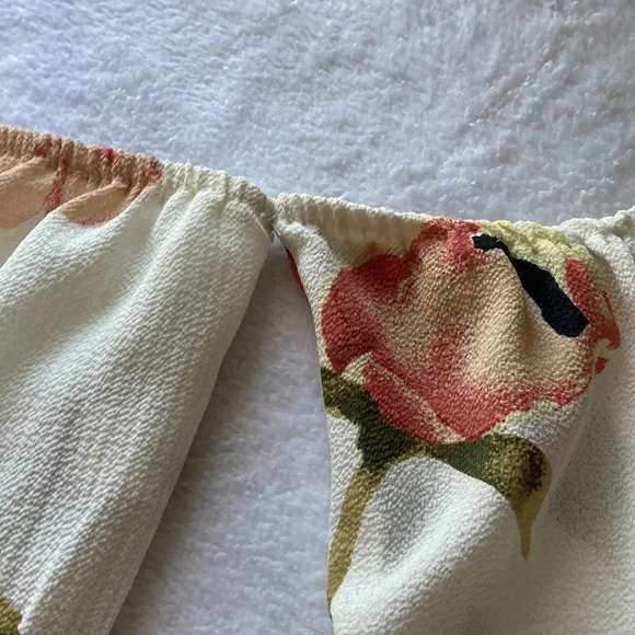 Floral Romper - Picture 4 of 7